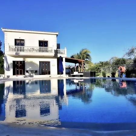 Villa Agios Ilias 1 *