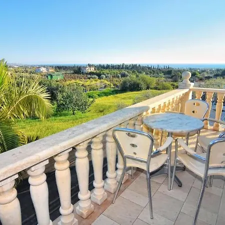 Villa Agios Ilias 1 *