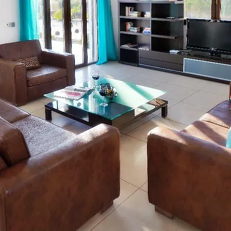 Villa Agios Ilias 1 *