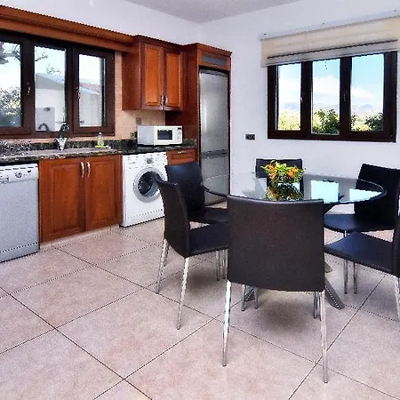 Villa Agios Ilias 1 *